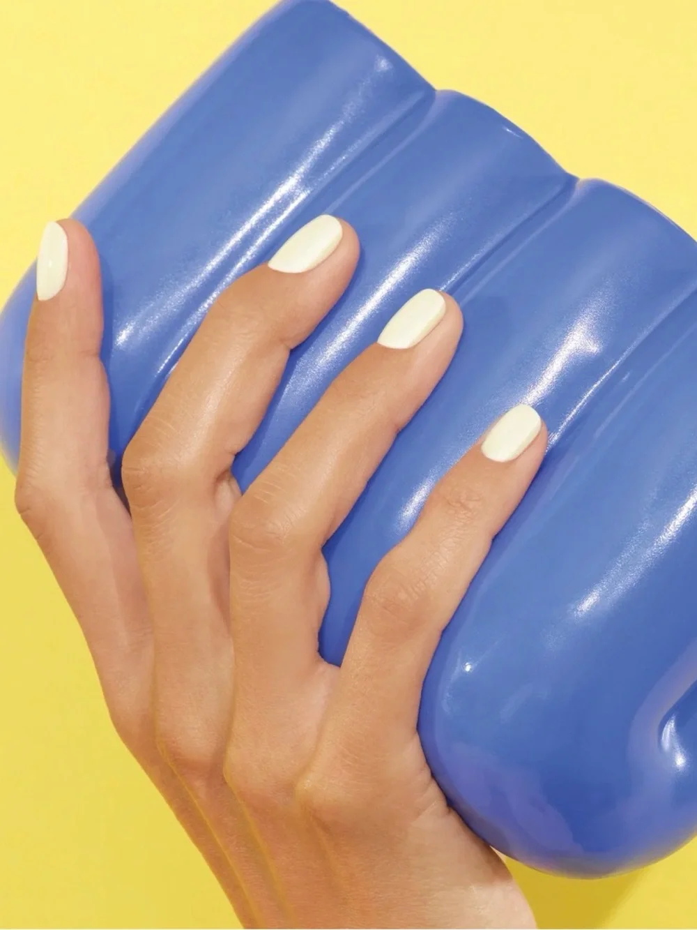 Manicurist Porcelaine Nail Polish - Picture 3 of 6